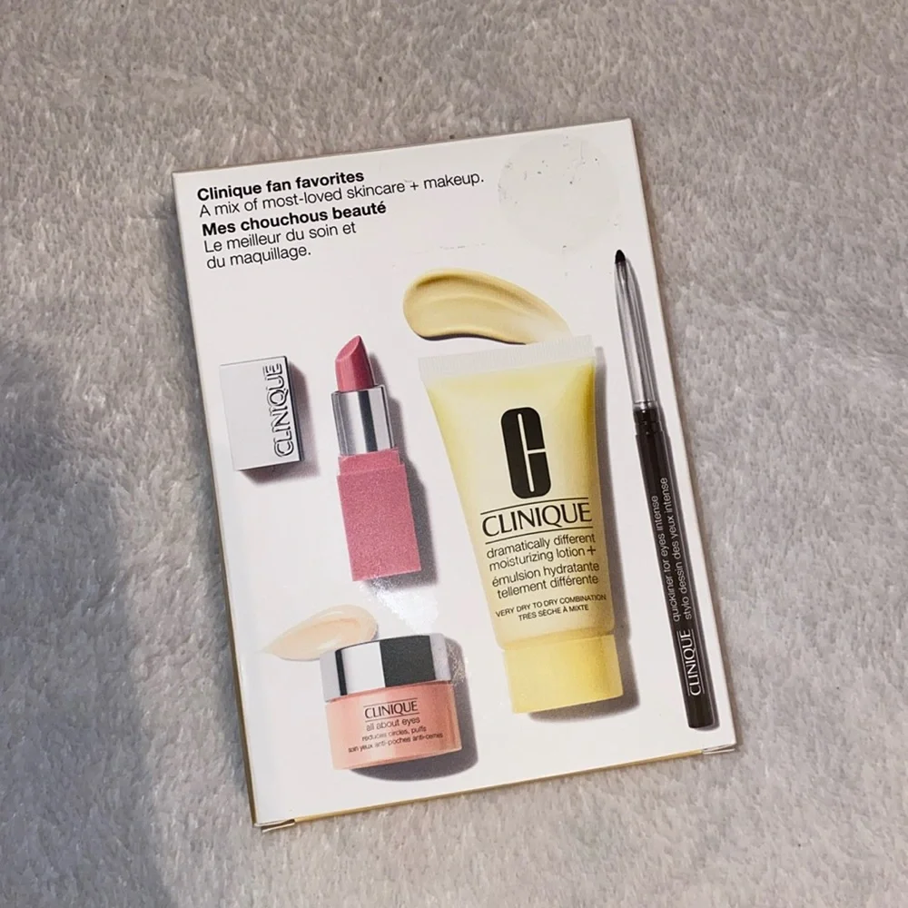 Clinique fan favorites (sample sizes) - Picture 2 of 16